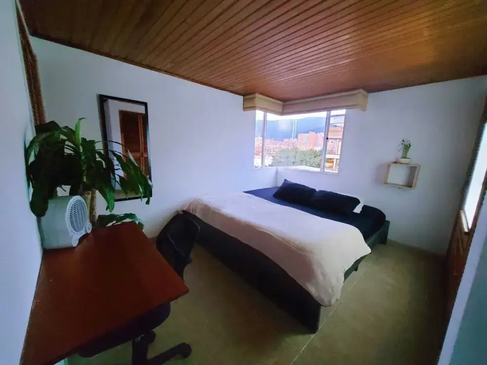 Elegant apartment with up to 4 people