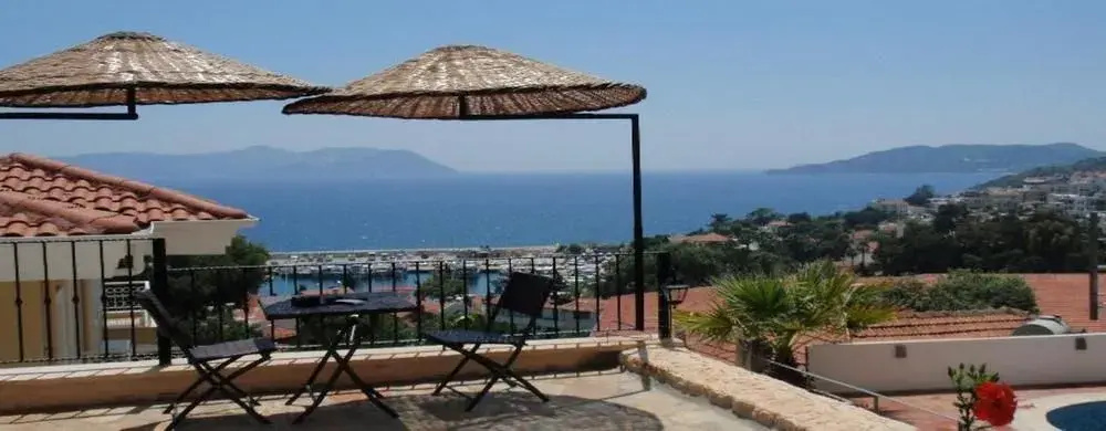 Beach & Waterfront