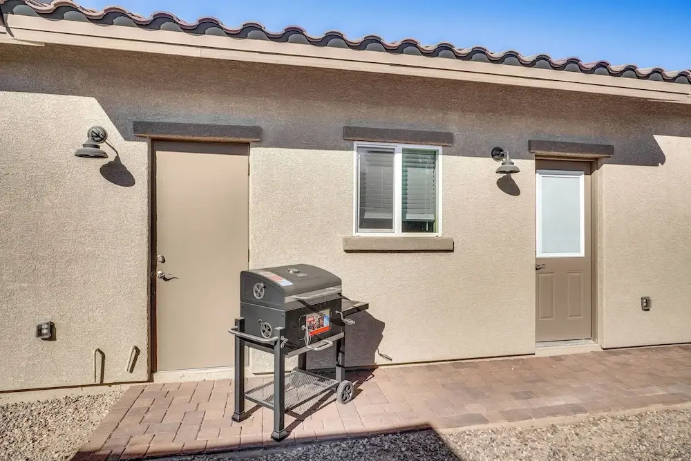 3 Mi to Tucson Mall: Home w/ Large Outdoor Space!