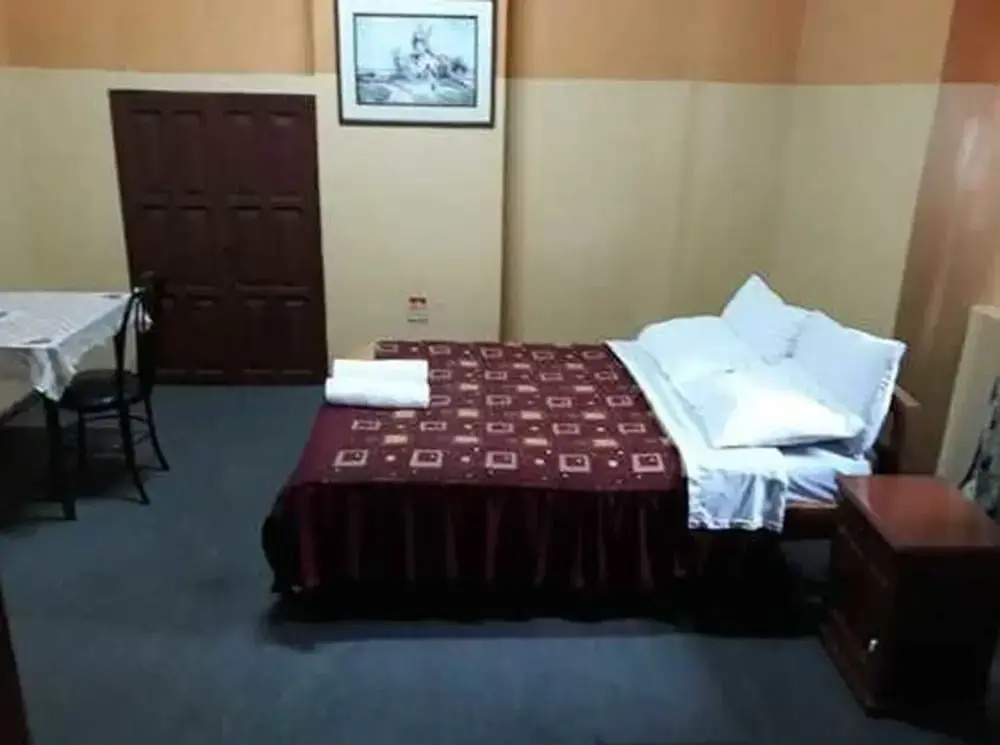 Economy room