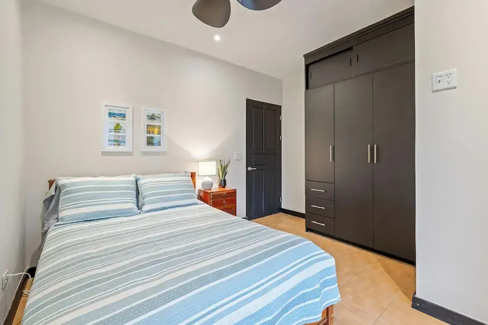 Relaxing 2 BR  Beach & Pool  Condo Unit2 - фото 2