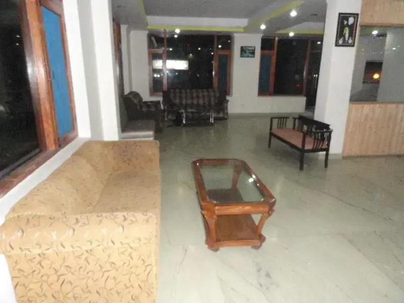 hotel_rooms hotel_roomsJapika Inn