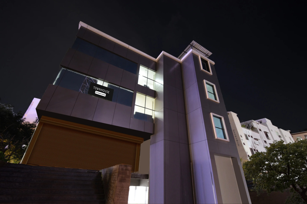 Super Townhouse Golden Temple Manikonda