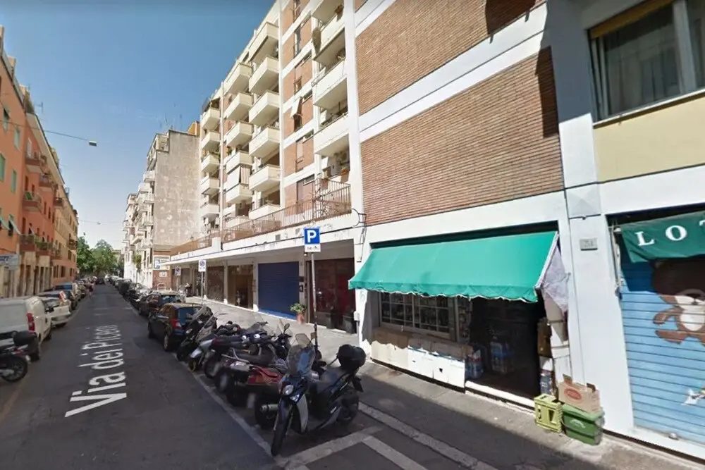 Bright and Colorful Flat in San Lorenzo