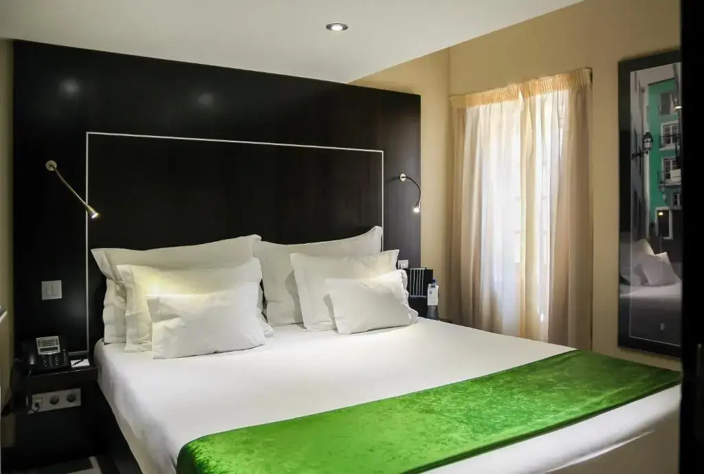 MIni Double room (full double bed)
