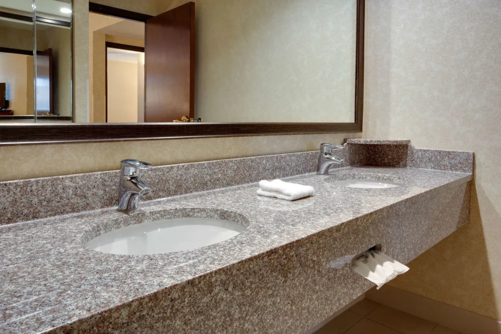 Drury Inn & Suites Terre Haute - Général