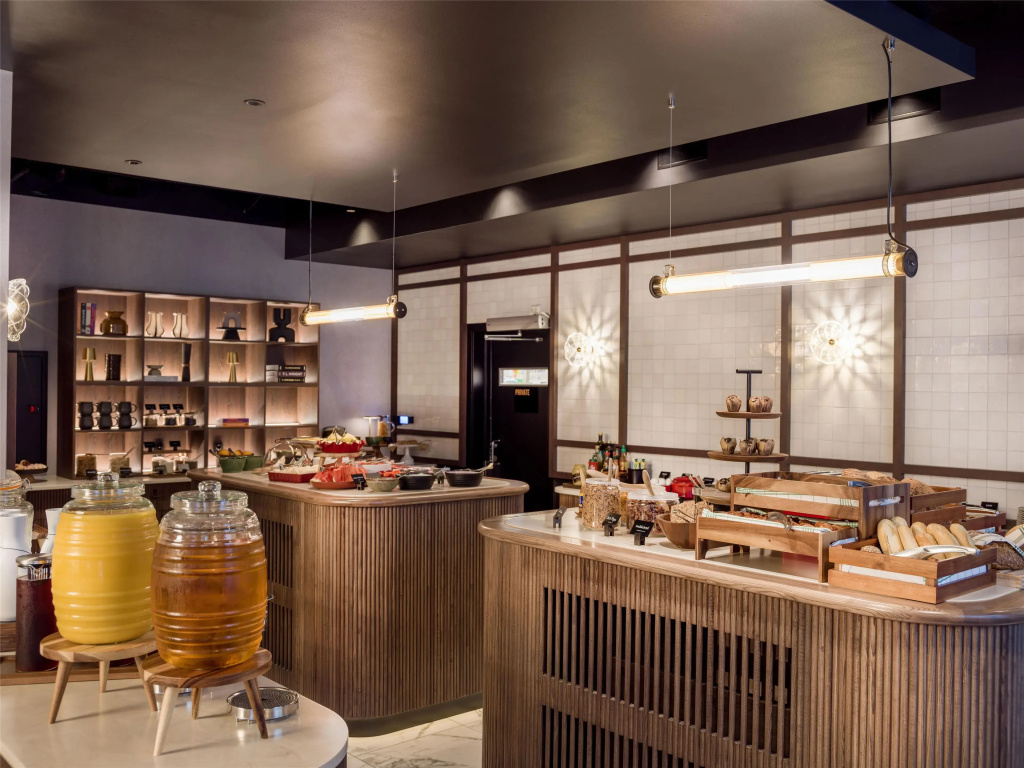 Radisson RED Oslo City Centre, A Verified Net Zero Hotel - фото 17