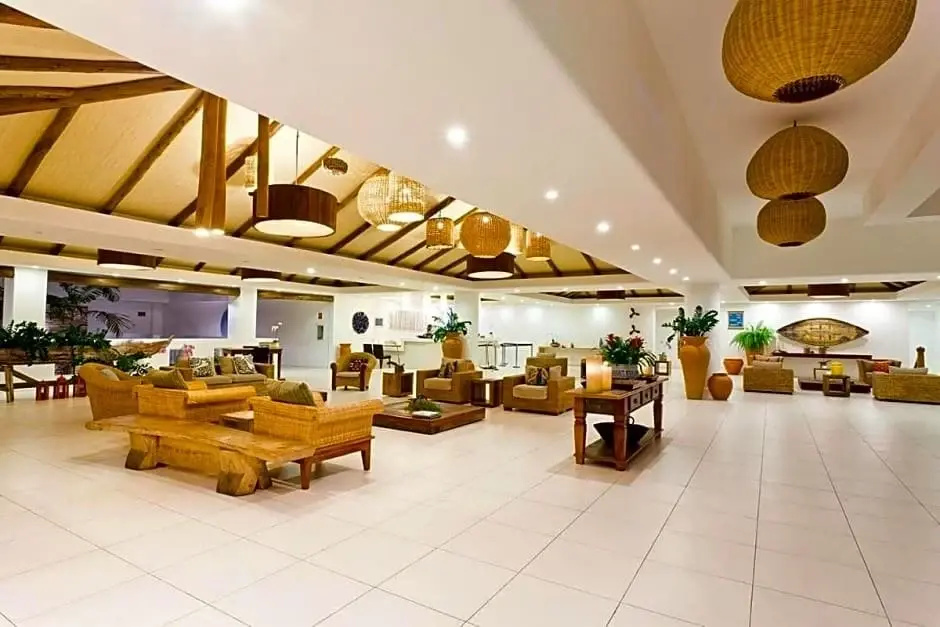 Lobby & Reception