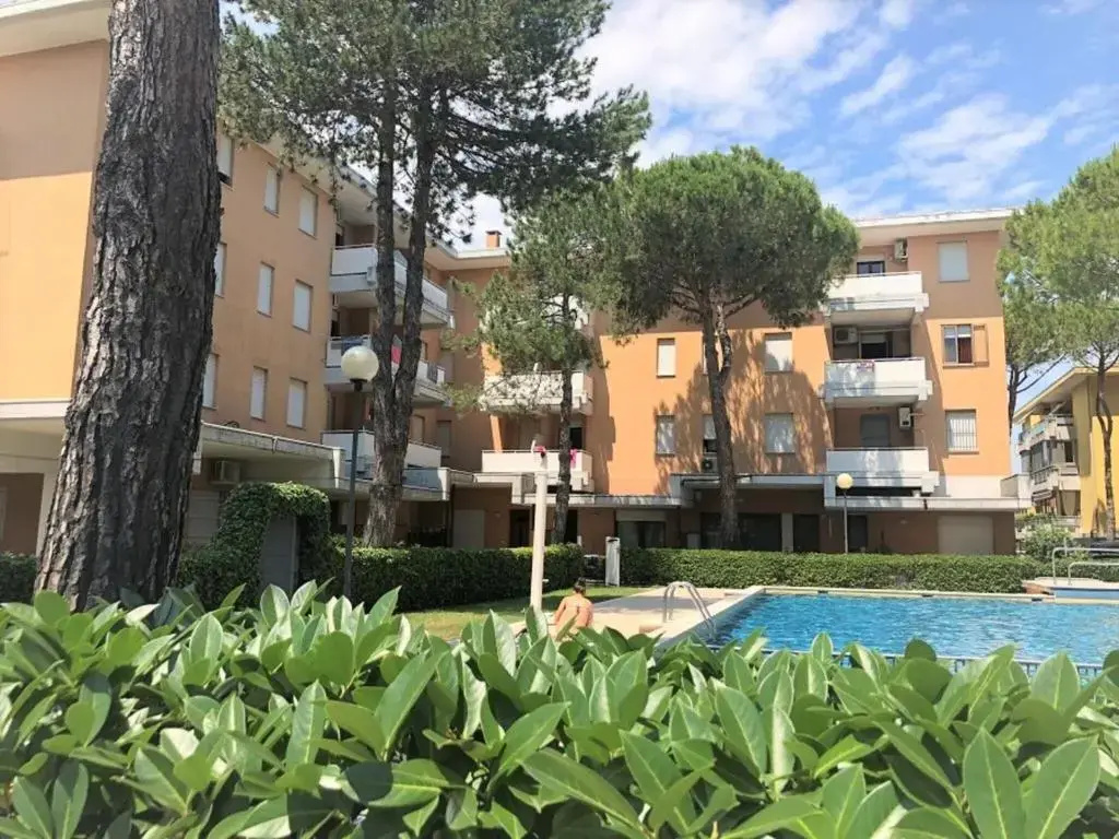 Quiet Residence with Pool - Airco - Private Parking - Beach Place