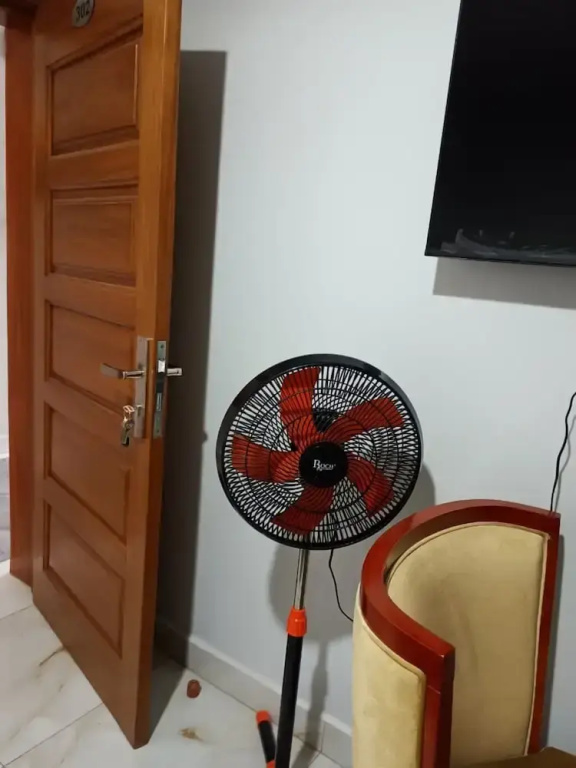 Business Double room (full double bed)