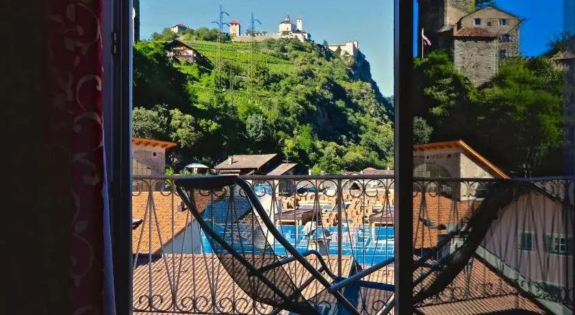 Balcony & Terrace