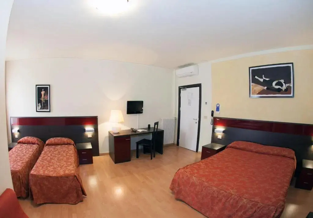 Standard Quadruple room