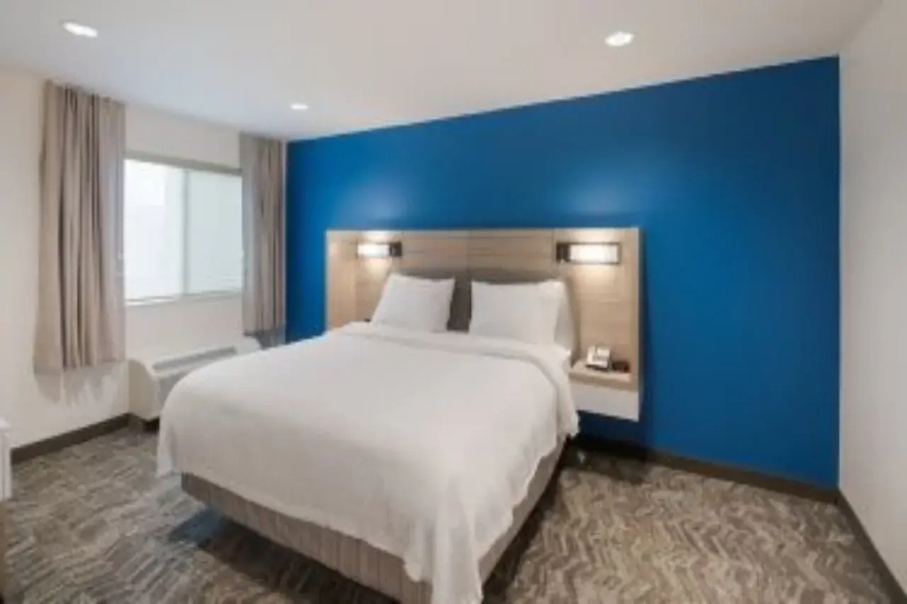 SpringHill Suites by Marriott Dallas NW Hwy/I35E — фото