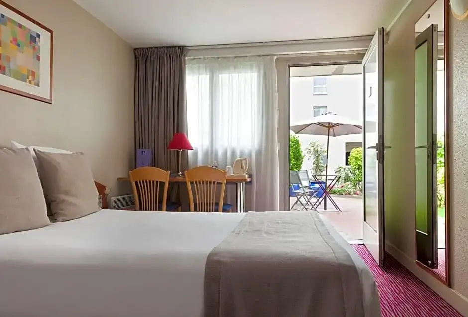 Comfort room