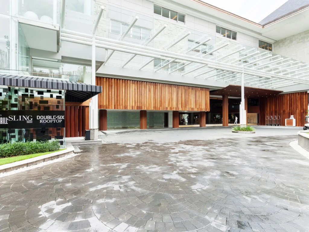Double-Six Luxury Hotel Seminyak