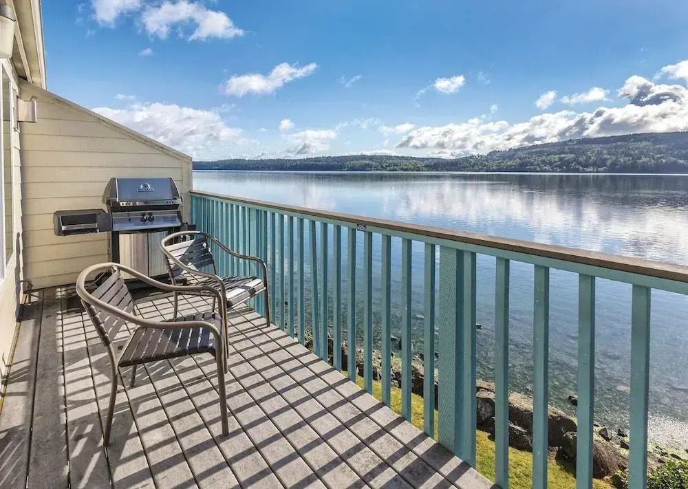 Balcony & Terrace