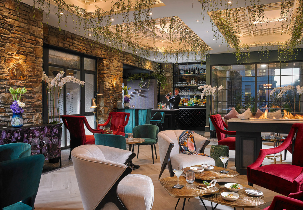 The Rose Hotel - Général