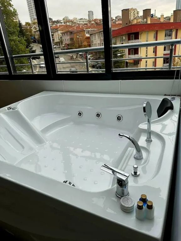 Luxury Suite