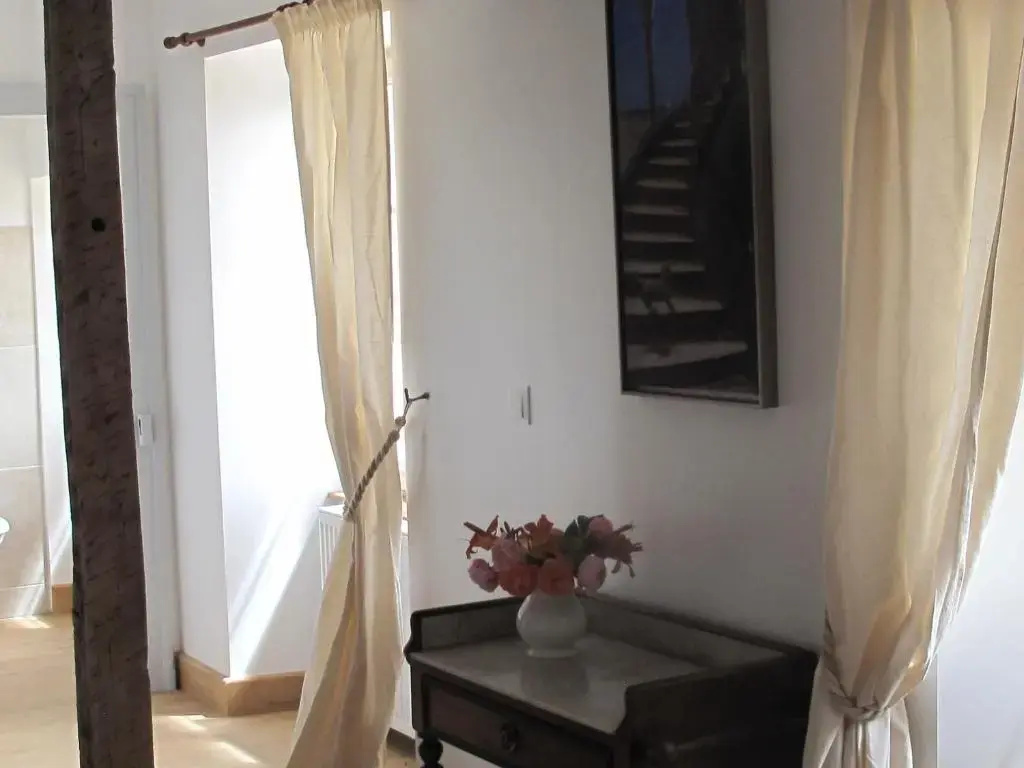 Standard Double room with garden view (full double bed)