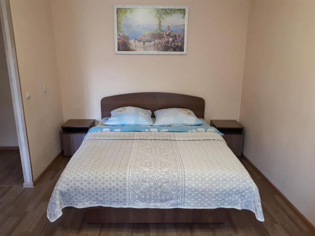 Усть-Каменогорск: Апартаменты Lux Apartment on Potanina 19