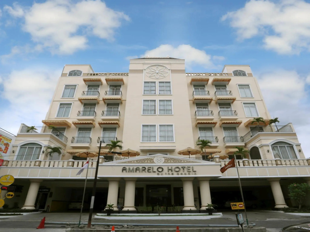 Amarelo Hotel Solo in Surakarta