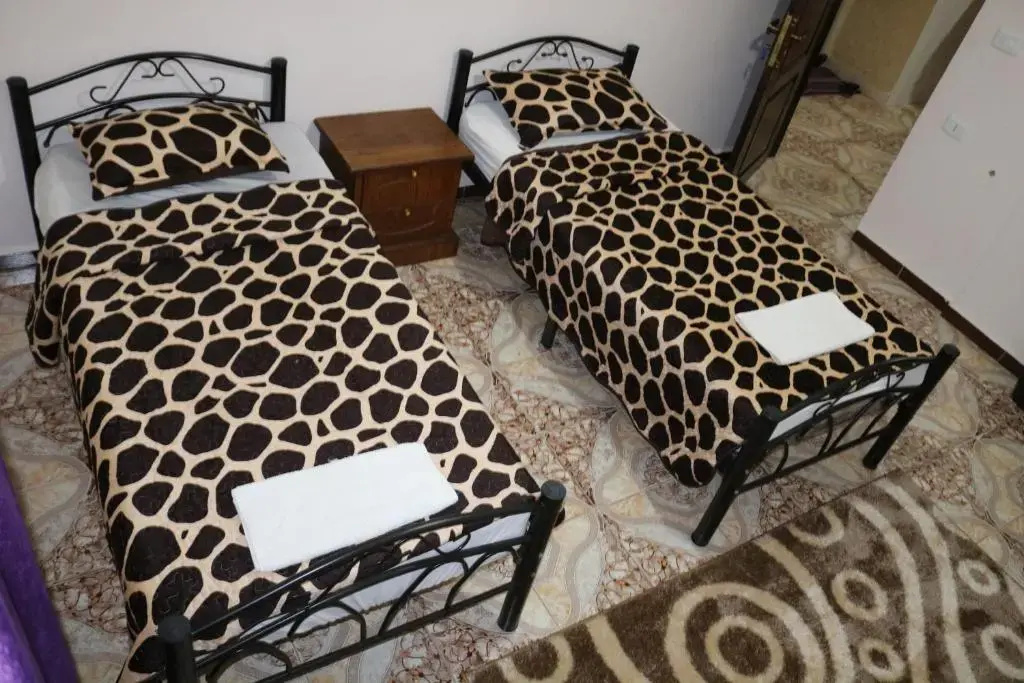 Economy room
