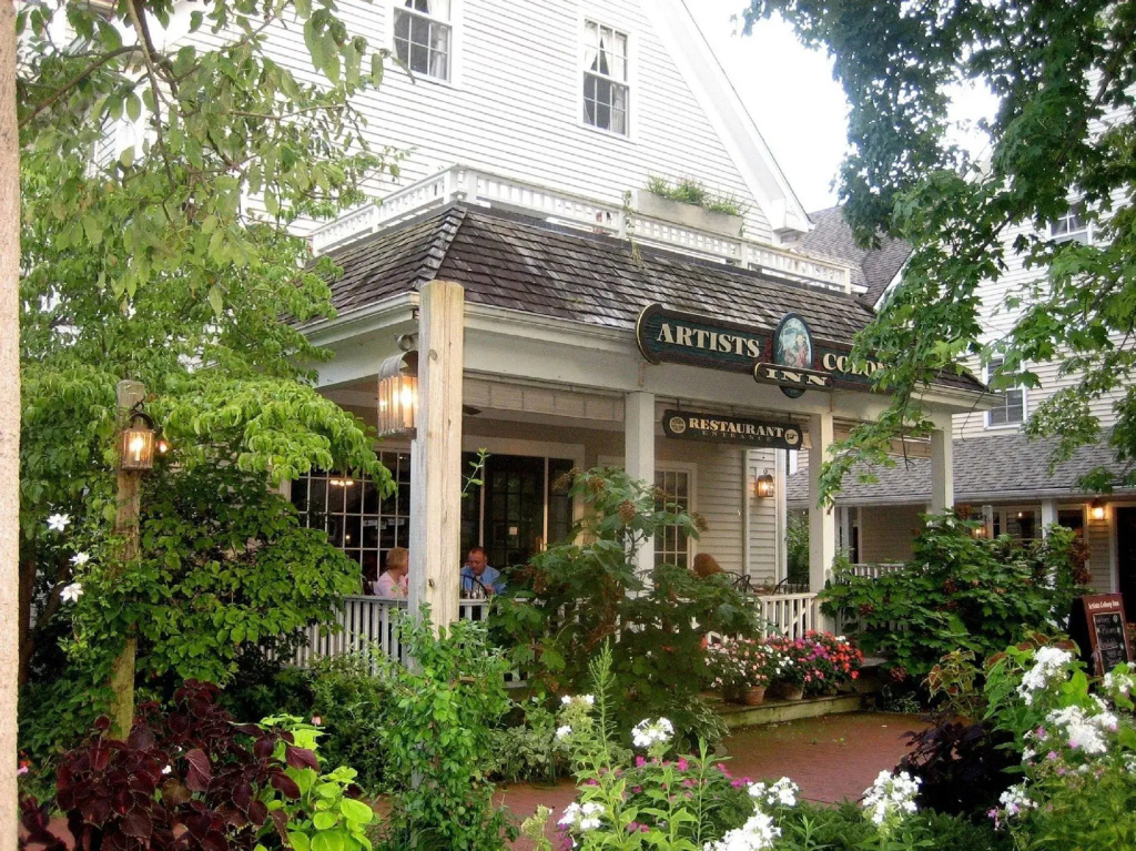 Artists Colony Inn