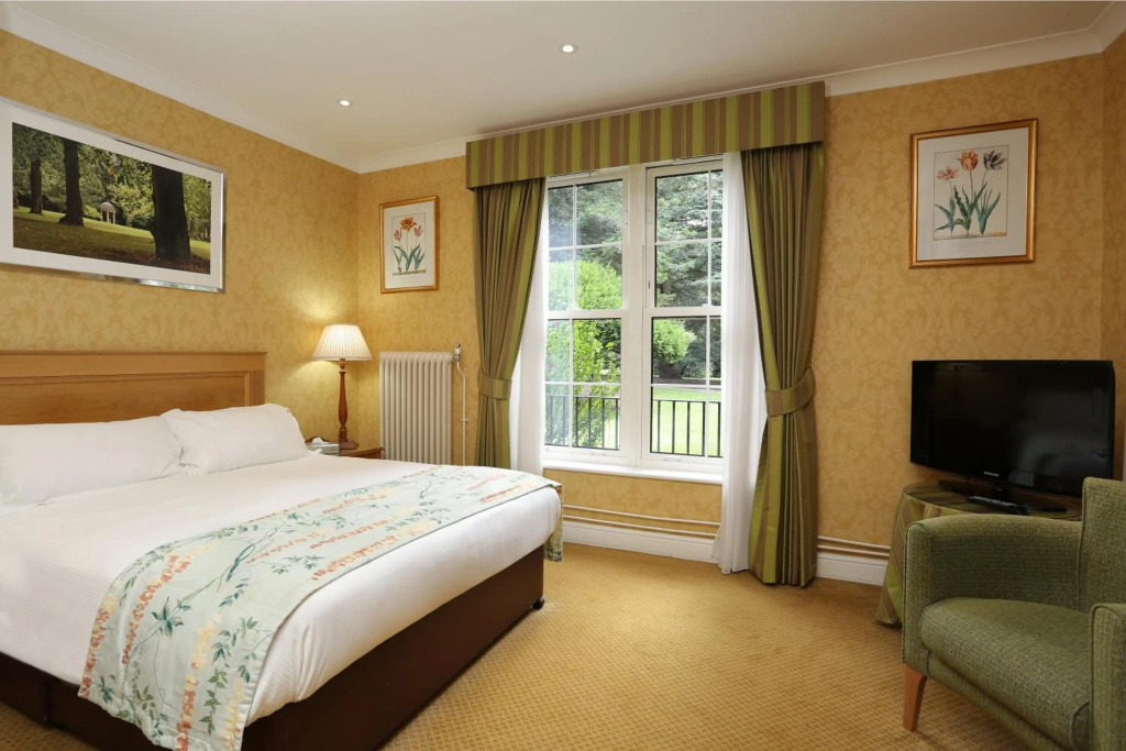 Отель West Lodge Park Hotel в Лондоне