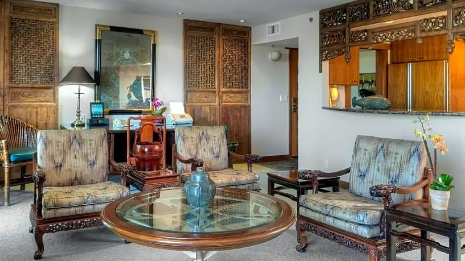 Dinah's Garden Hotel - Chambres