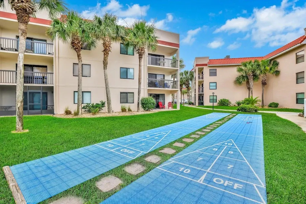 Third Floor Condo With Shared Pool, Free Wifi, Central AC, & Shared Tennis