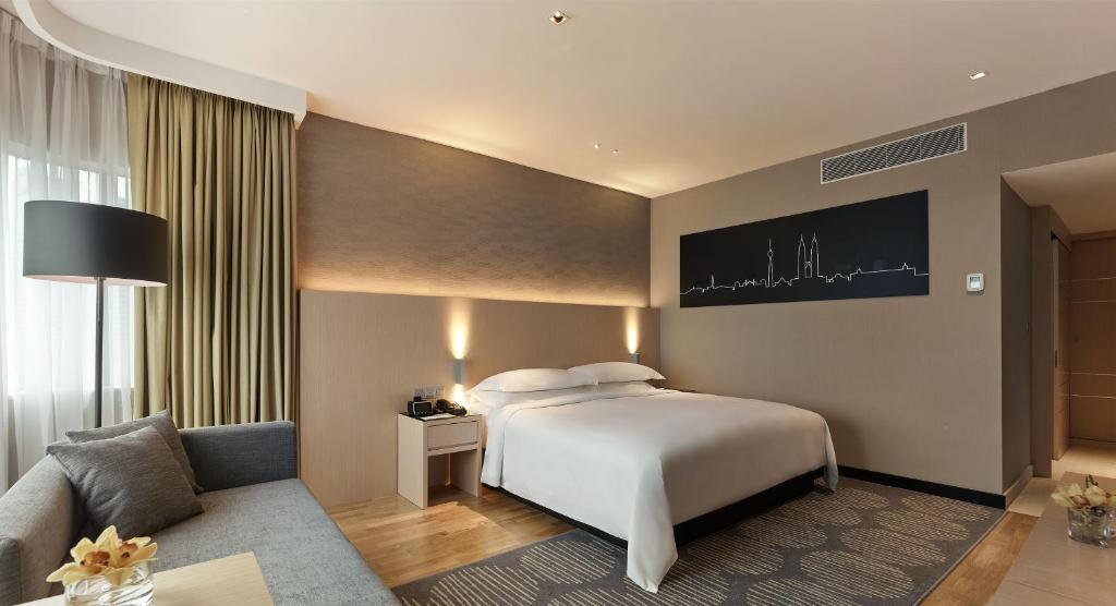 Renaissance Kuala Lumpur Hotel