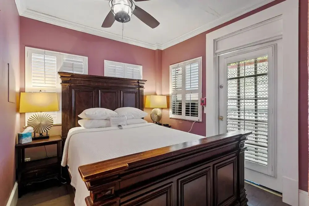 Comfort room