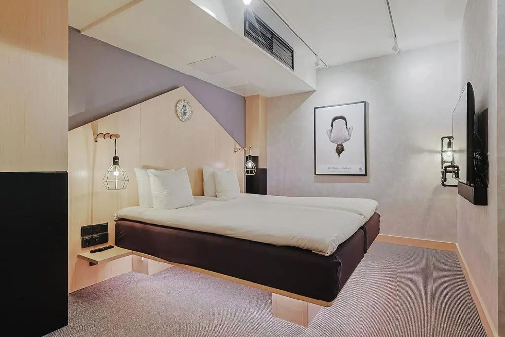 Hotel With Urban Deli - Général