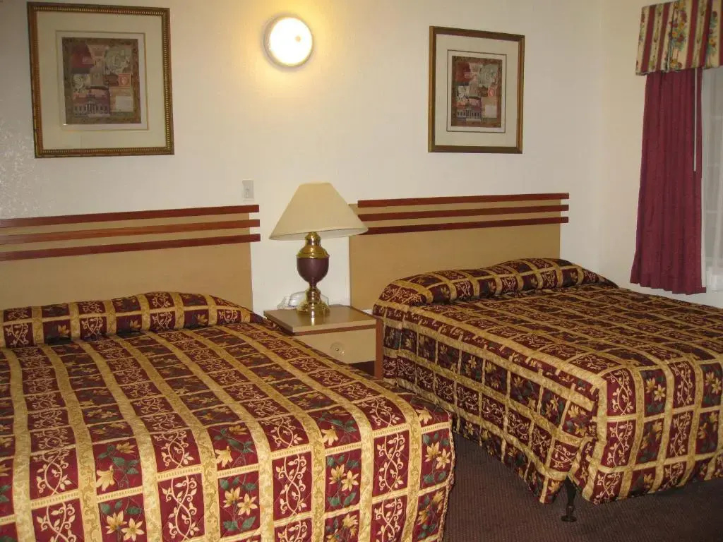 Deluxe Quadruple room
