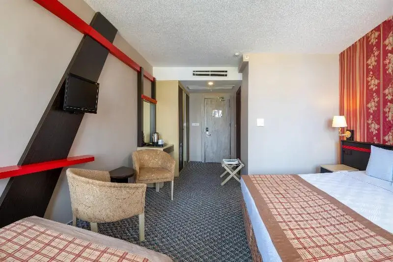 Standard Double room with balcony (full double bed)