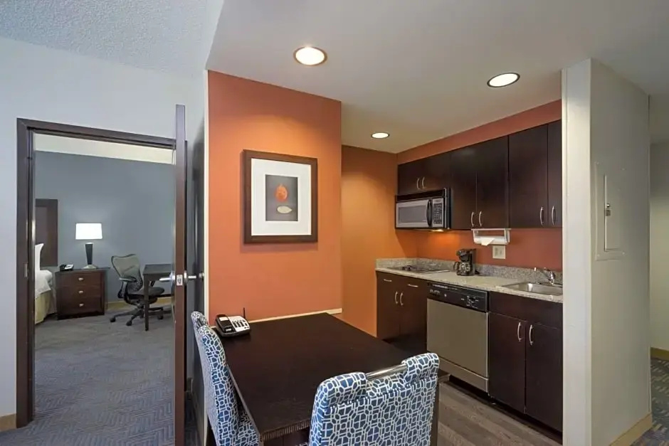 Homewood Suites by Hilton Louisville-East - Chambres