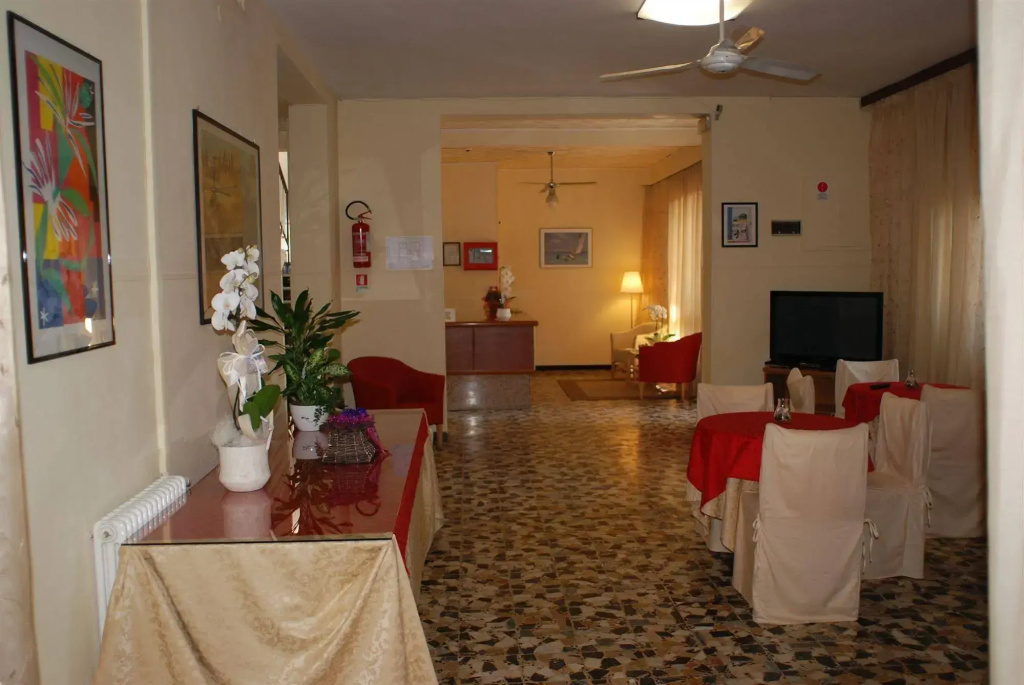 Hotel photo 20