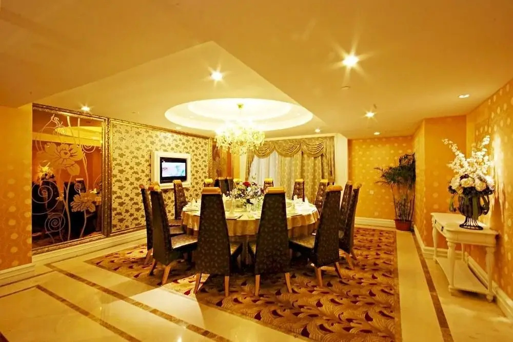 Friendship Hotel - Général