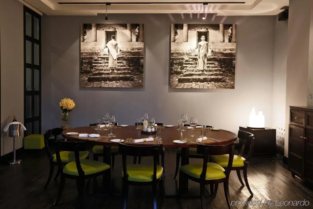 Food & Beverage