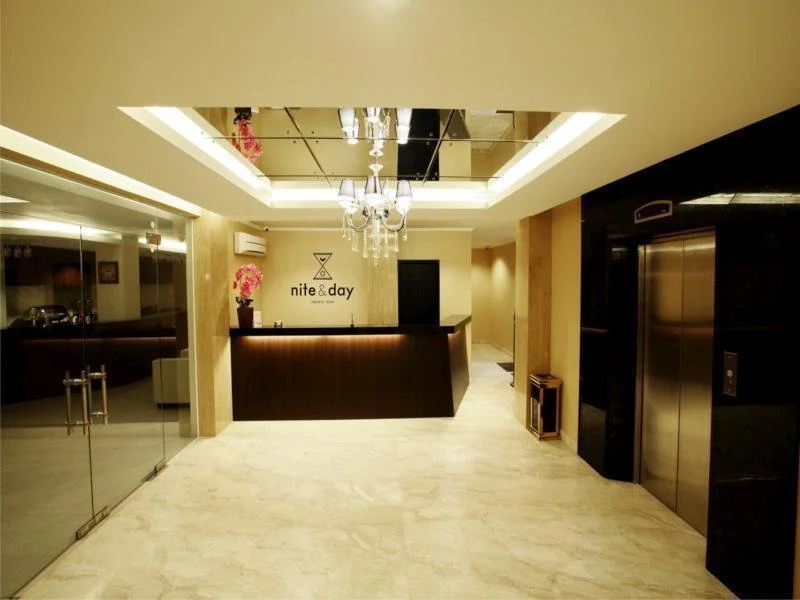 Glassio Hotel