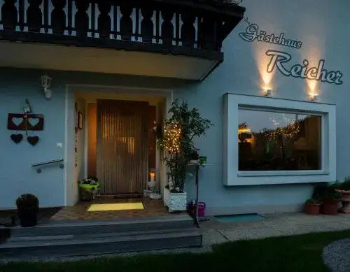 Reicher Pension