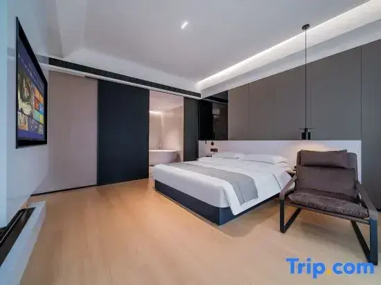 Luxury Suite