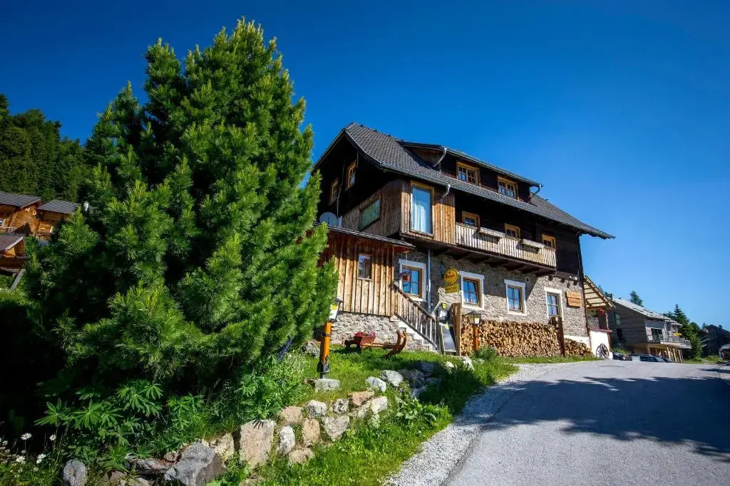Berg- & Erlebnis-Resort MarktlAlm - Chalets & Lodges