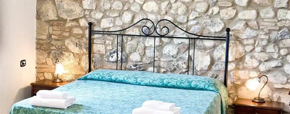 La Pieve Di Pomaia - Photo 1