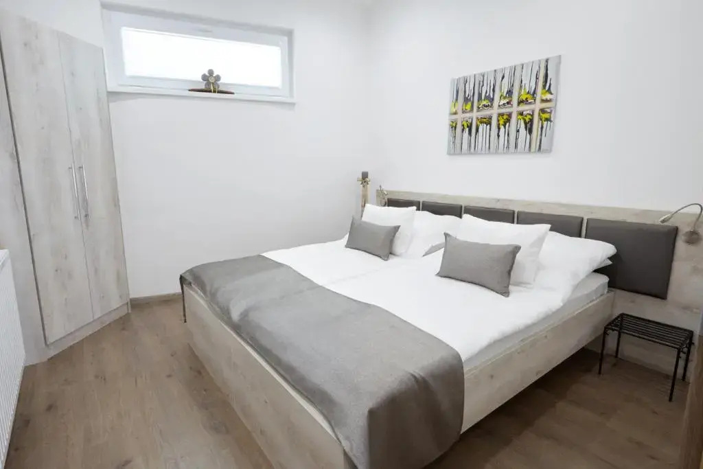 Főtér apartman II. - фото 2