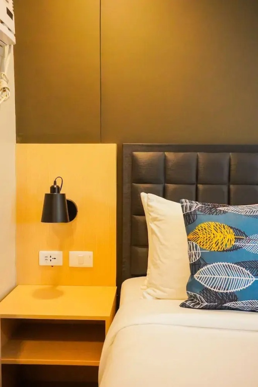 1 Bedroom Double Suite (full double bed)