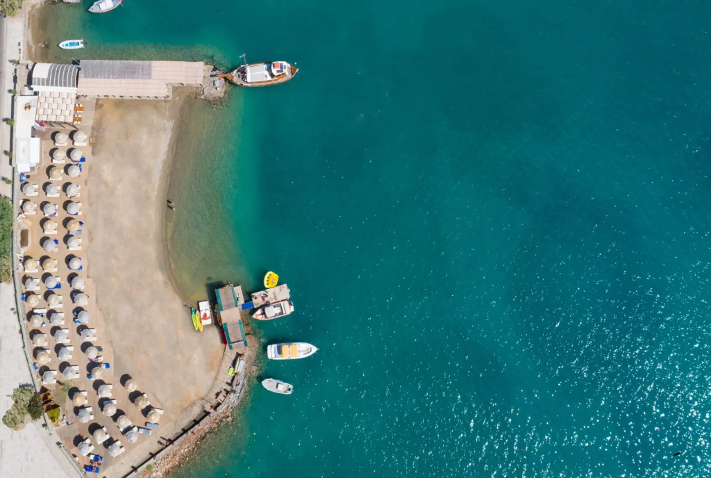 Beach & Waterfront