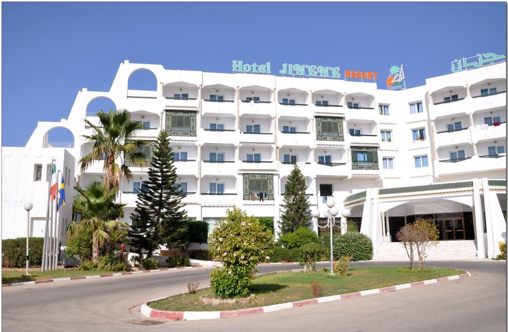 Royal Jinene Hotel image