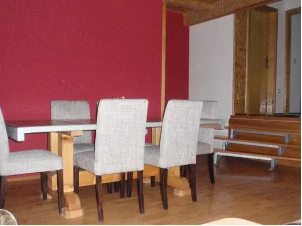 House Zupan - Général