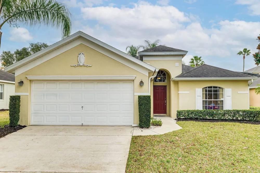11 Mi to Disney! Family Haven w/ Poolside Oasis